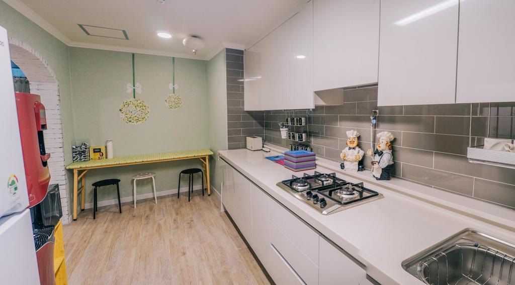 Kingkong Guesthouse Busan Room photo